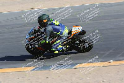 media/Jan-14-2024-SoCal Trackdays (Sun) [[2e55ec21a6]]/Turn 10 Inside (110pm)/